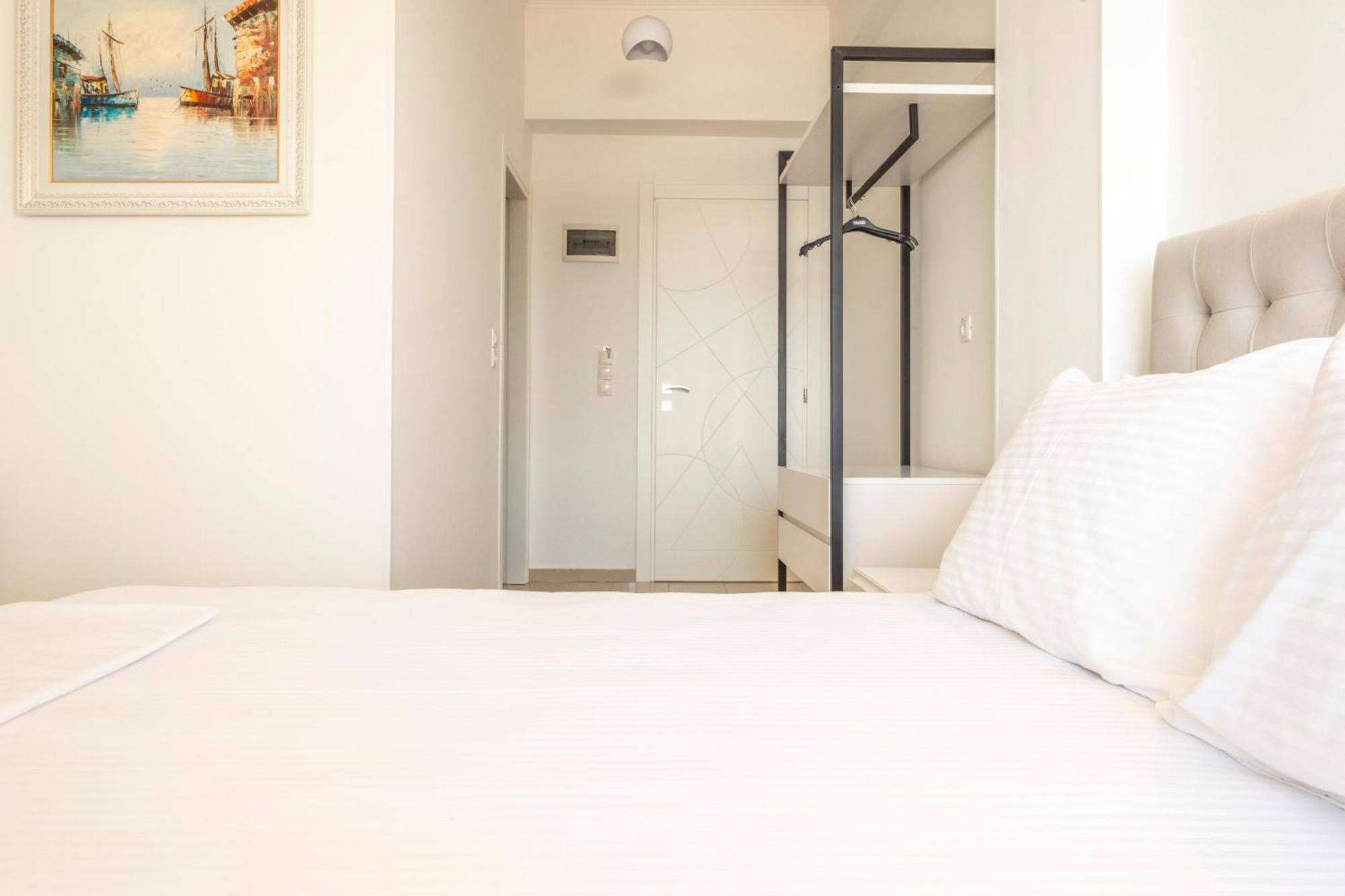 Ionio Rooms Himare Exterior photo