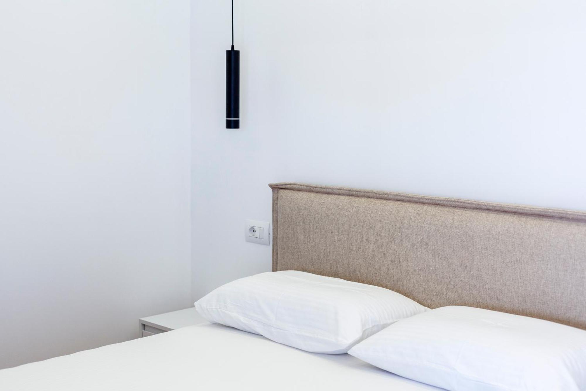 Ionio Rooms Himare Exterior photo